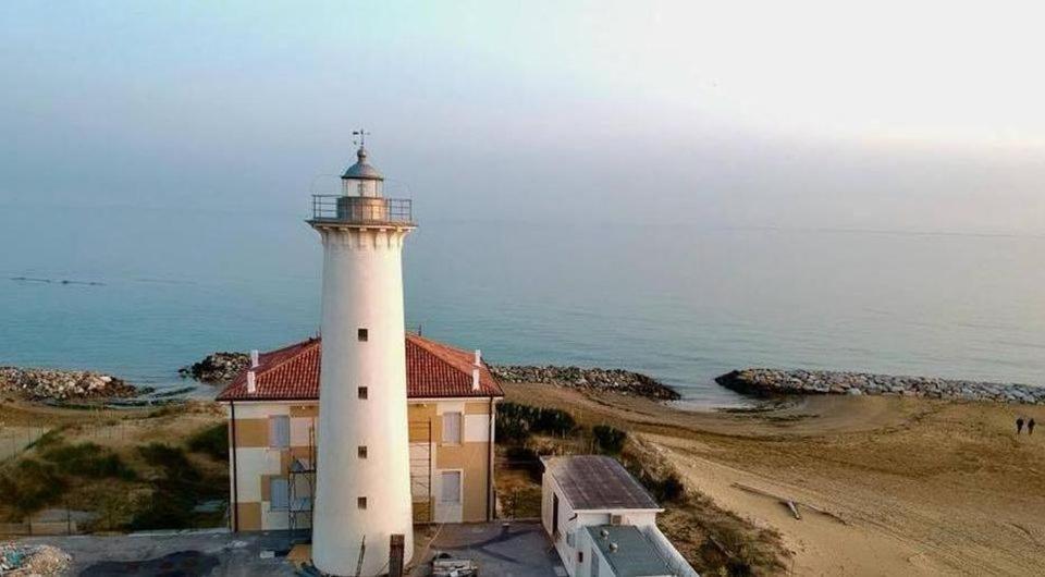 Hotel Karibe Бибионе Экстерьер фото