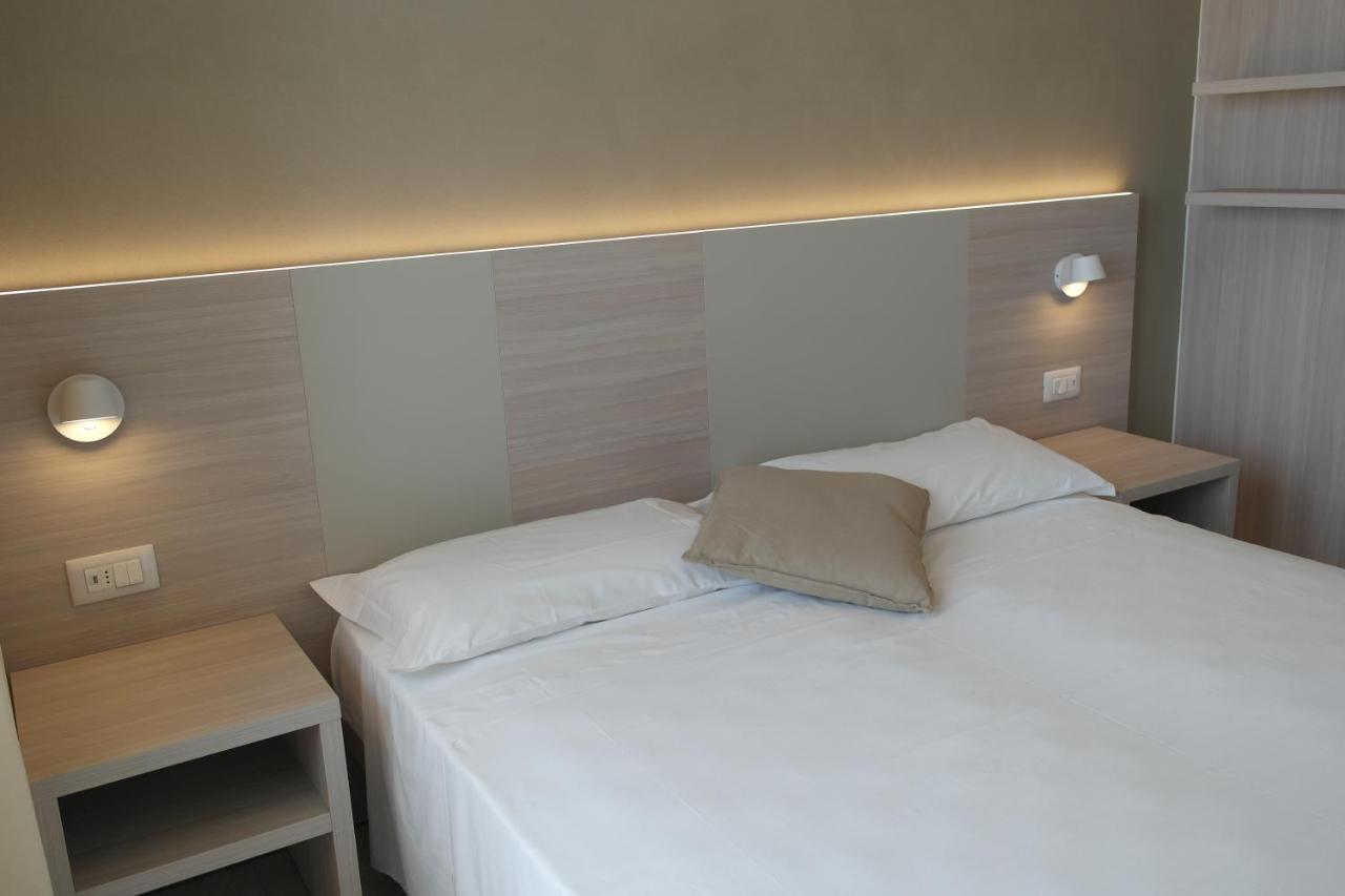 Hotel Karibe Бибионе Экстерьер фото